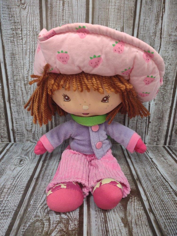 Strawberry Shortcake Plush Doll Winter outfit 6” Rare - Picture 1 of 6